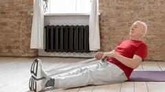 Oefeningen voor 50-plussers: zo maak je flexibiliteit en spierkracht weer wakker