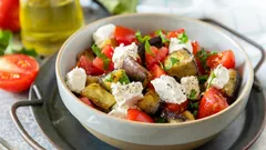 Auberginesalade in 10 minuten: 3 eenvoudige recepten die je niet wilt missen