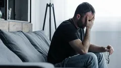 Veel mensen doen dit voortdurend: 8 gewoonten die mensen ongelukkig maken