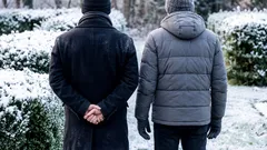 Loop je vaak met je handen op je rug? Psychologen vertellen wat dit over je persoonlijkheid zegt