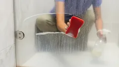 Het geheim van kamermeisjes waar ze niet over praten: de douchecabine straalt weer als nieuw