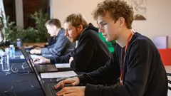 Beroepen die niet zullen verdwijnen: hoe ziet de arbeidsmarkt eruit na 2030?